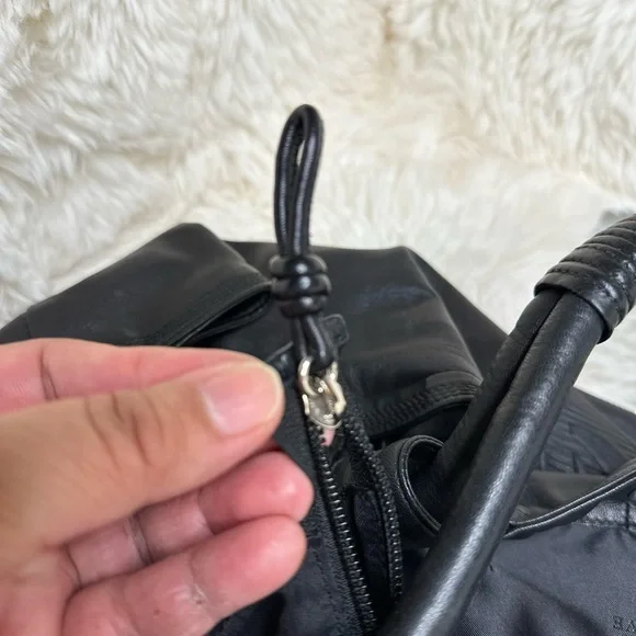 Loewe Nappa Aire Shoulder Bag - Picture 5 of 14